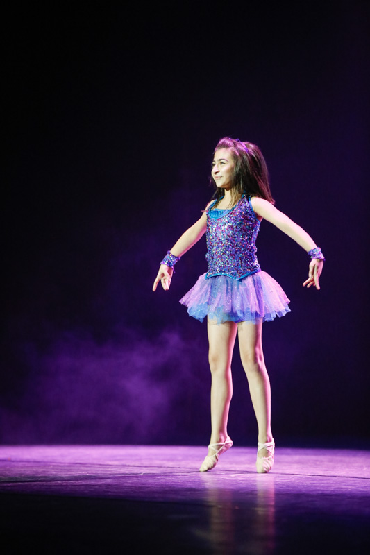 Tribe Dance Hold Your Dream 